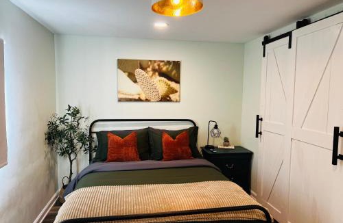 Candler-McAfee Apartment | Modern Decatur Apt A near Emory, Midtown, & Downtown
