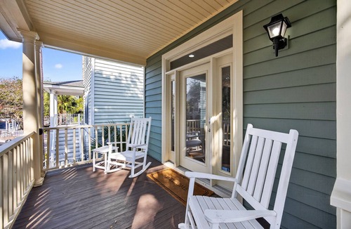 Isle of Palms House | Modern Grand Pavillon Home: Steps to Beach, Pool Access