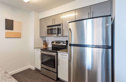 Seaport District Apartment | Modern Harbor Front Apartment