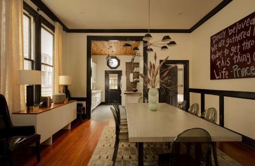 Dixon Park House | Modern Luxe Sophistication Near Forsyth Park