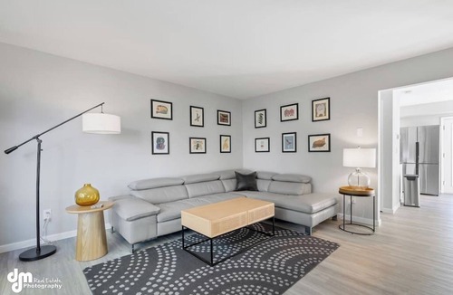 Turnagain House | Modern Turnagain Townhome