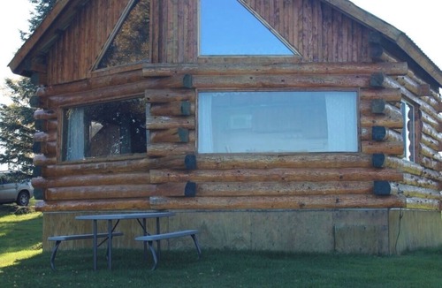 Ninilchik Cabin | Mt. Redoubt Cabin on the Cook Inlet, Basecamp for your Alaskan Adventures