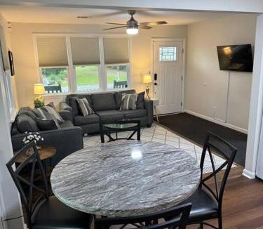 Pigeon Point Apartment | Near Boat Lending and Parks