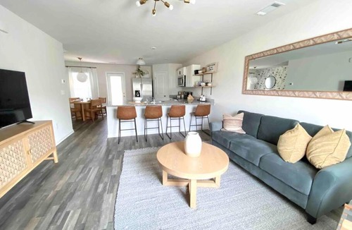 Inman House | New!!! Boiling spring - luxury home sleeps 6