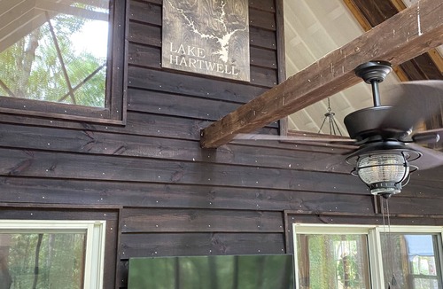Gumlog Cabin | Newly furnished 3 bedroom 2 bath on the lake with covered dock
