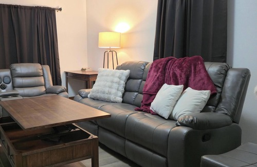 Knik-Fairview House | Newly Furnished 3BR/2BA Retreat with Premium Mattresses & Coffee Bar
