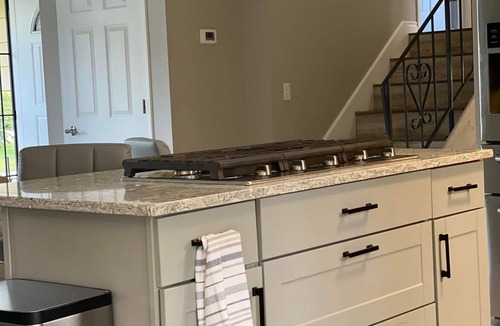 Fairview House | Newly remodeled 3 bedroom home near downtown