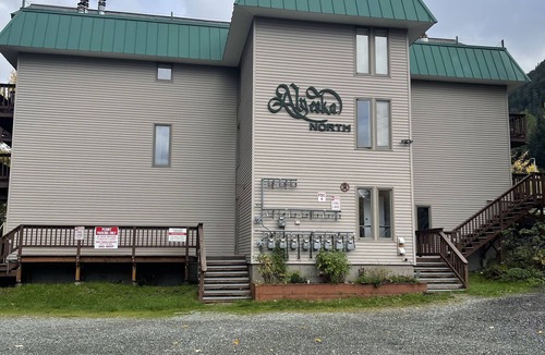 Alyeska Condo | Newly remodeled Girdwood condo, steps from the ski slopes