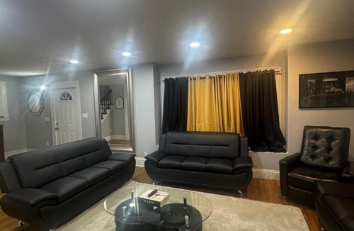 Springfield House | Newly Renovated Single Family Home