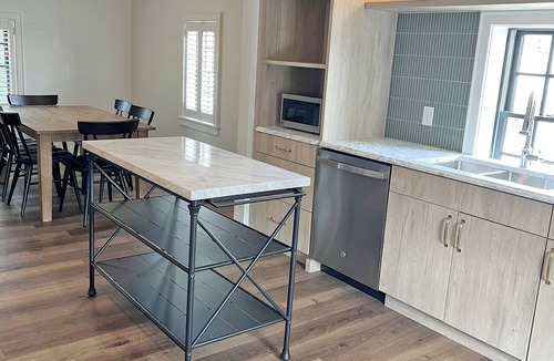 Kennett Square Apartment | Newly Renovated 2BR/2BA - Luxury 3rd-Floor Unit, High-End Finishes -30 night min