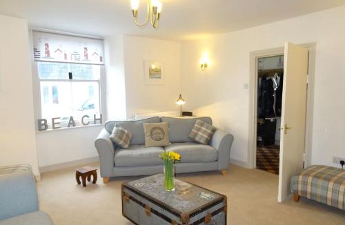 Kingsand House | Nirvana
