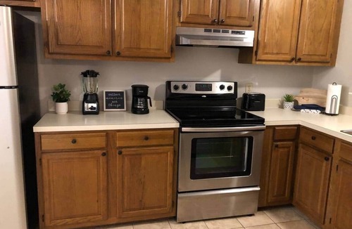Huntcliff House | Northeast Cola 2 bedroom Retreat