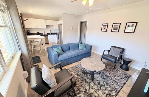 Caine Woods Condo | Northside condo near the beach with private balcony, full kitchen, AC, & W/D