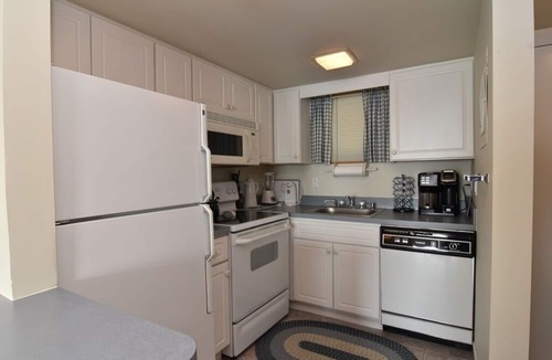 South Rehoboth Condo | OCEAN FRONT CONDO. ENJOY YOUR MORNING COFFEE SITTING ON YOUR PRIVATE BALCONY WATCHING THE SUNRISE.