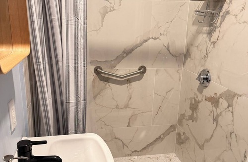 Whitehead Apartment | Ocean view cozy Stay 1