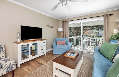 Demere Park Condo | Ocean Walk L-4: Upstairs 2 bed/2 bath condo