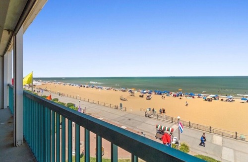 Northeast Virginia Beach Condo | Oceanfront 4th Floor, 2 Bedroom Condo on the Boardwalk
