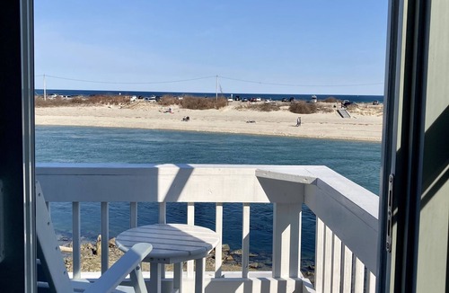 Ogunquit Condo | Ogunquit ocean front 1BR/1BA with deck, short walk to beach + center of town