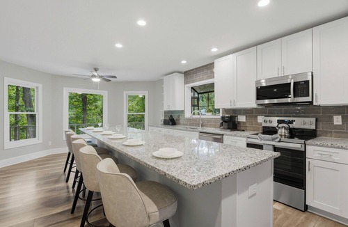 Mount Mourne House | On Lake Norman! Private Dock + Pool & Kayaks | Porch Paradise by AvantStay