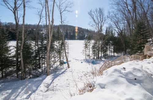 Entrelacs Ski Chalet | Osprey with panoramic view