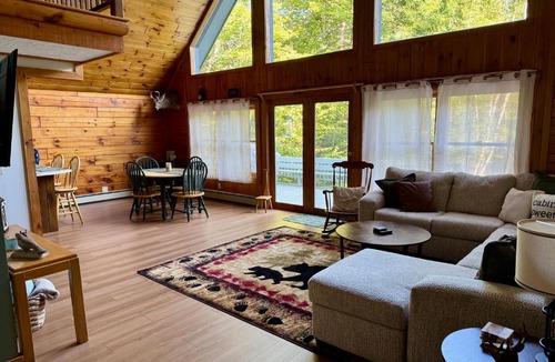 Rangeley House | Outta Range Outta Range, A Cozy Log Home Retreat