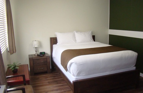 Coleman Hotel | Paddock Inn