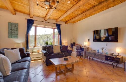 Canoncito House | Panoramic Mtn Views! Couple's Casita in Santa Fe