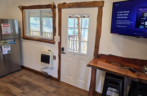 Timberon Cabin | Pawnee Pines - Tiny Cabin, Forest Deck & WiFi