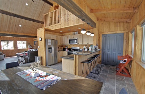Taos Ski Valley Cabin | "Peace Like a River" mountain cabin on river - Red River, NM. Hot tub optional.