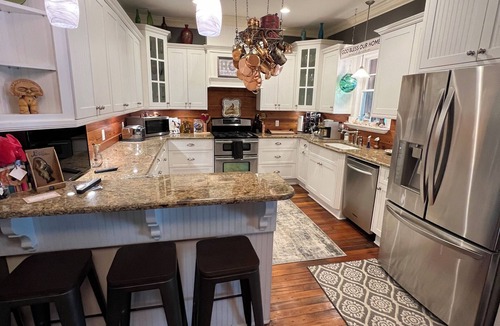 North Augusta House | Peach Jam Luxury Gentleman's Retreat ~ 5 BR BA One of a kind find!