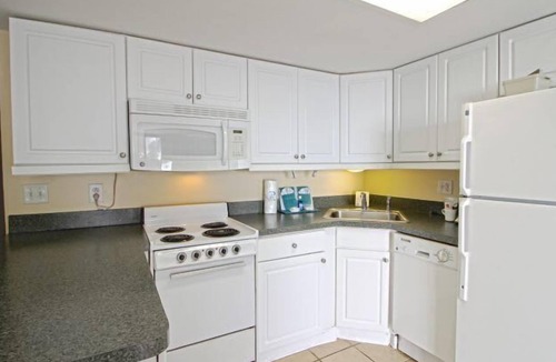 Ocean Drive Apartment | Peppertree By The Sea-2BRMU