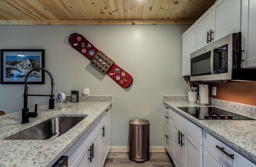 Beech Mountain Condo | Perfect Beech Mtn Basecamp> Hike, Bike, Relax