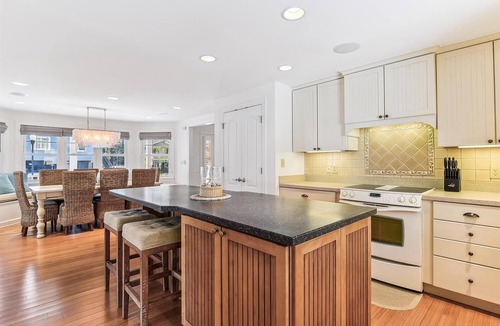 Cat Hill House | Pet Friendly 5 Bedroom Bayside Home in Bethany Beach!
