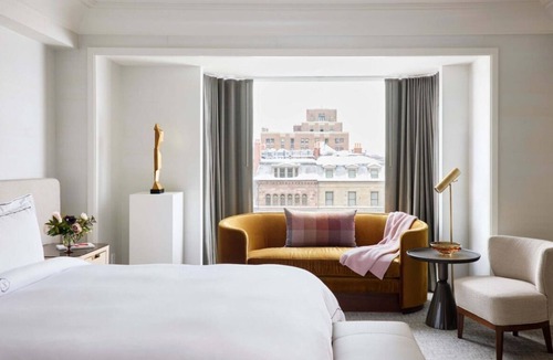 Back Bay East Hotel | Pet-friendly Accommodation with Scenic Views! Short Walk to Frieda Garcia Park