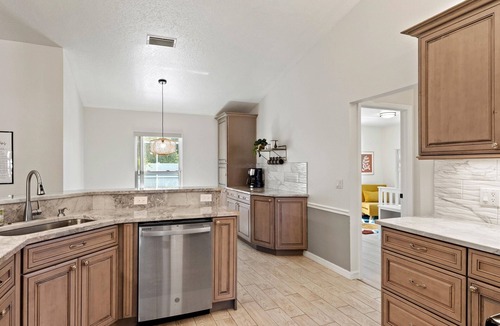 Bradenton House | Pickleball oasis! Game Room! Playset! Heated Pool!