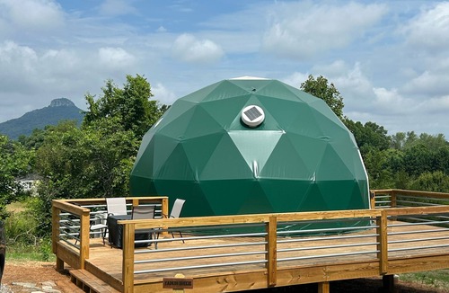 Pinnacle Cabin | Pilot Mountain Glamping Resort