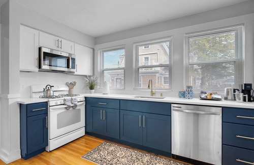 Milton Condo | Prestigious Milton Designer Home