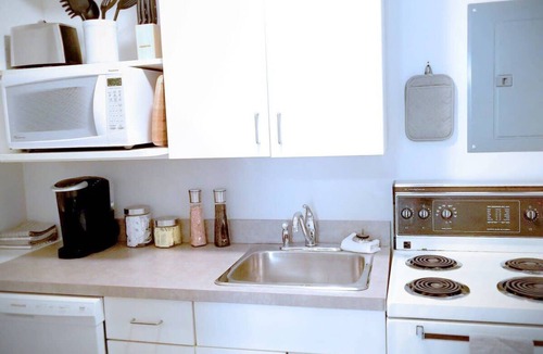 Saint John Apartment | Pristine Harbour View Towers Exec Suite Coffee Parking