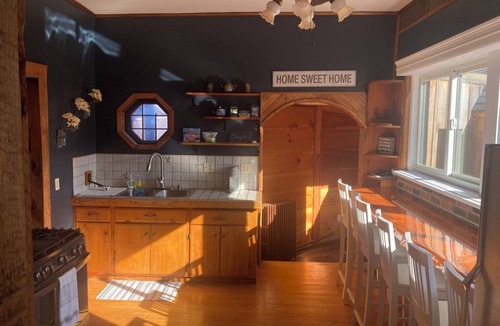 Royalston Cabin | Private 2-bedroom cabin on 75 acres in quaint Royalston for a relaxing stay