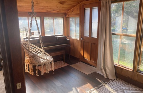 Royalston Cabin | Private 2-bedroom cabin on 75 acres in quaint Royalston for a relaxing stay
