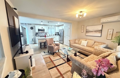 Templeton House | Private 3BR Country house Spacious Yard, Near Hiking, Golf and Lakes