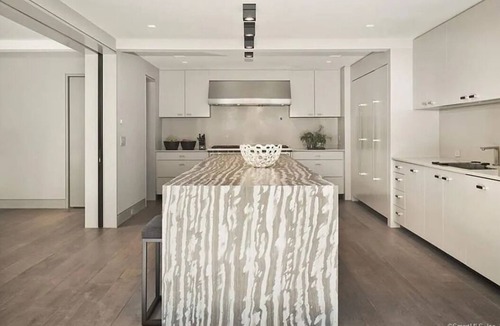 Redding Ridge House | Private 5 Acre Estate Near NYC Pool EV Charger 4BR 5BA Sleeps 8 Plus 2 Kids