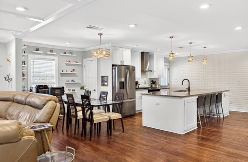 East Side House | Private Atl Luxury Outdoor Oasis Pool/Hot Tub Walkable On Golf Course East Lake
