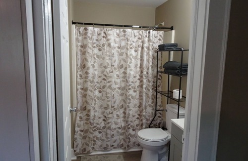 Toddville Road Bed & Breakfast | Private Comfortable 1-bed in enchanting Charlotte