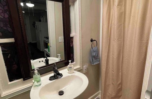 Independence House | Private Guest House - 5 min to Arrowhead/MAJOR INTERNATIONAL SPORTING EVENT