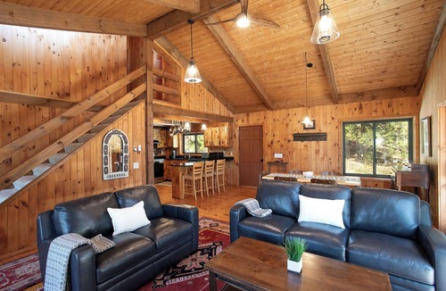 Otis House | Private Mountain Retreat on 5 acres - Close to lakes and attractions