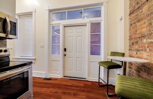 Dixon Park House | Private Parking/Pets/Historic/Downtown/Bike/walk to Forsyth Park