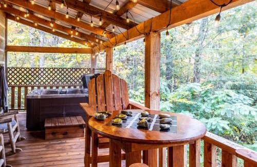 Townsend House | Private Wooded Cabin w Hot Tub, Fire Pit & Arcade