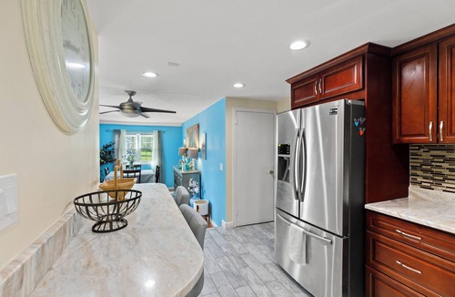 Hartford House | Quiet Comfy Getaway 3 BDR home. Close to Bradley Airport.