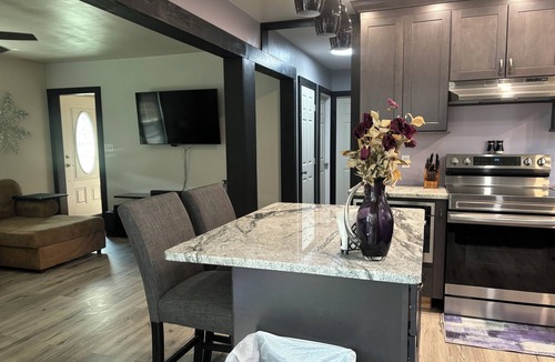 Webster House | Quiet & Peaceful Home minutes from Webster Lake & Indian Ranch